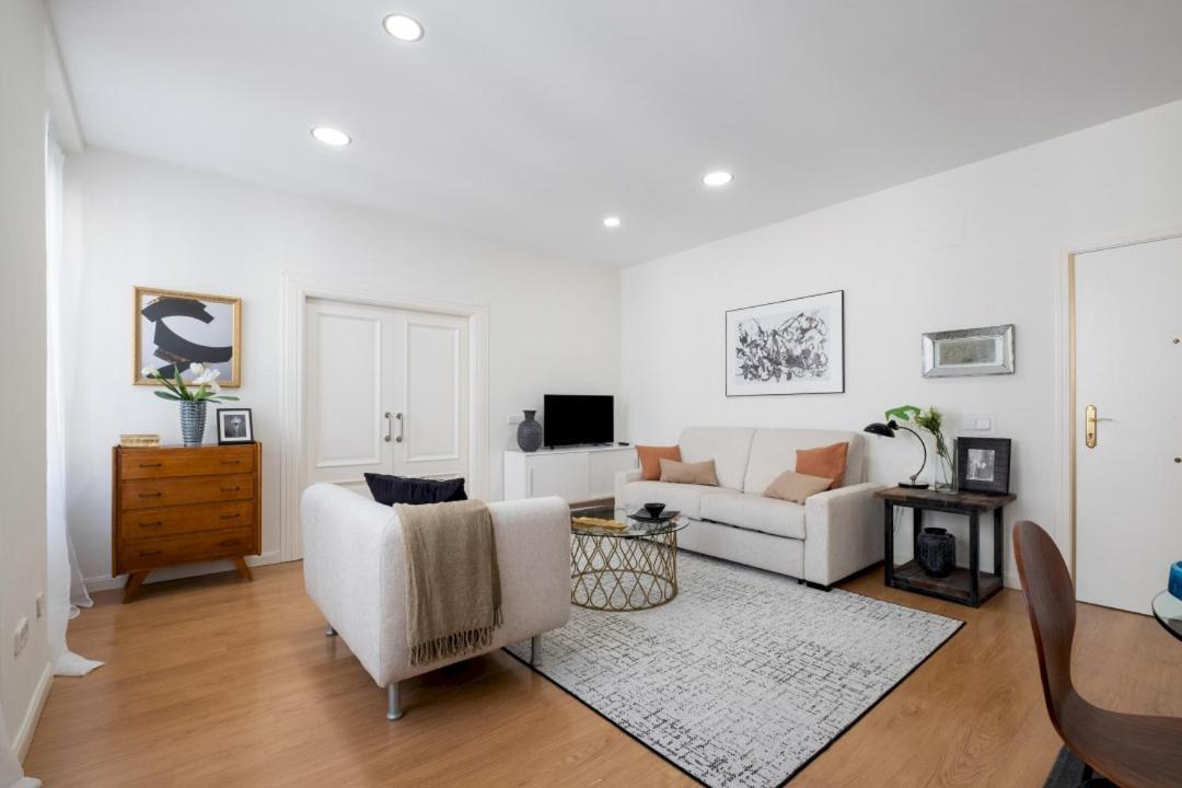 1 Bedroom 1 Bathroom Furnished - Sol - Bright Refurbished - Mintystay Madrid Exteriör bild