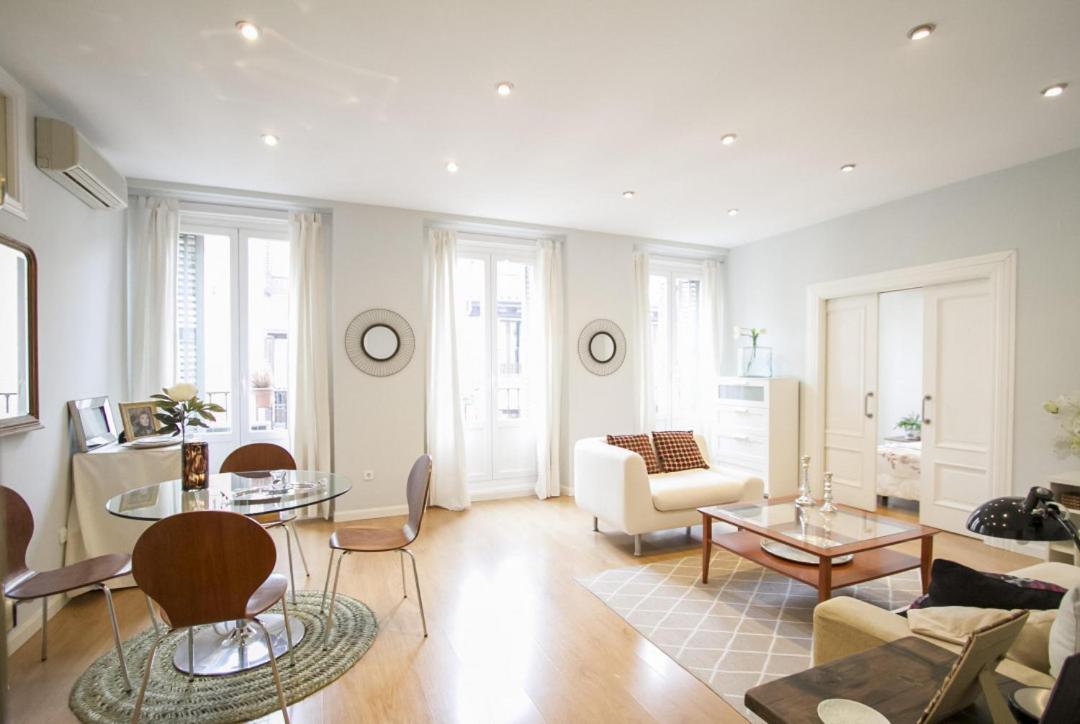 1 Bedroom 1 Bathroom Furnished - Sol - Bright Refurbished - Mintystay Madrid Exteriör bild